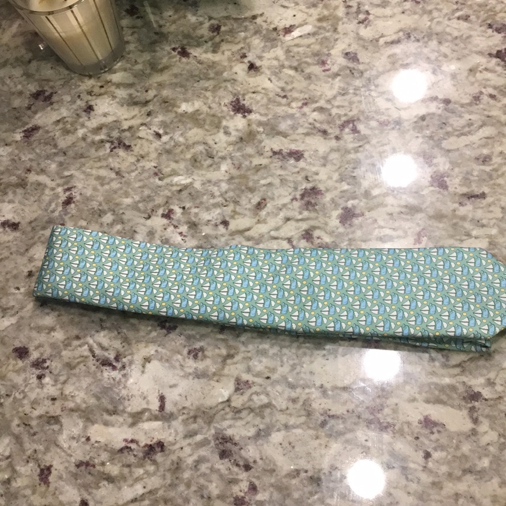 Vineyard Vines whales and sailboat green Tie.